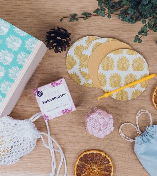 Lamazuna Lamazuna Geschenkset mit 5 Pflegeprodukten – Produktbild 2 von 2