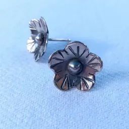 pakilia pakilia Ohrstecker "Flor Frida" – Produktbild 1 von 1