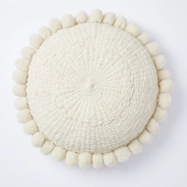By Native By Native Rundes Pom Pom Kissen "Salta", 100% Schurwolle, mulesingfrei – Produktbild 2 von 4