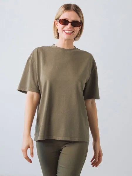 Honest Basics Honest Basics OG Shirt aus Bio- und recycelter Baumwolle, Khaki, – Produktbild 1 von 4