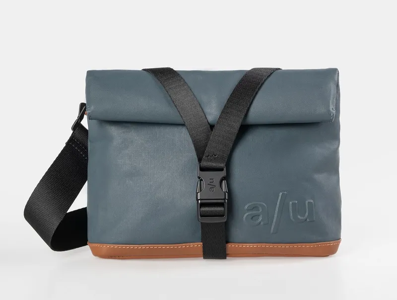 aunts & uncles aunts & uncles Japan Tsu Multifunktional: Gürteltasche/Umhängetasche cosmic void, Blue, – Produktbild 1 von 1