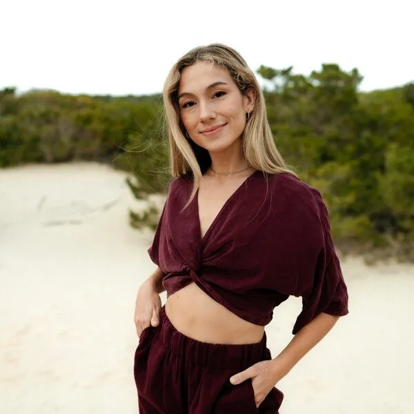 NORDLICHT NORDLICHT Damen Knoten Crop Top Merit aus 100% Tencel, Rot, – Produktbild 4 von 4