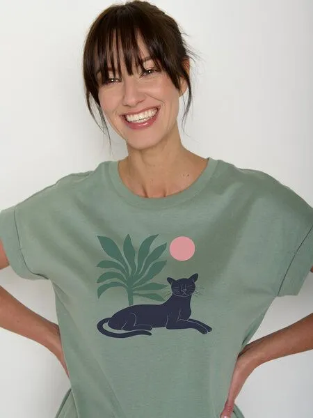 GreenBomb GREENBOMB Panther Leaves Loony - Sportliches T-Shirt aus Bio-Baumwolle mit Rollup Sleeve / hochwertiger Print / GOTS / Fair & Vegan, Grün (blassgrün), – Produktbild 2 von 4