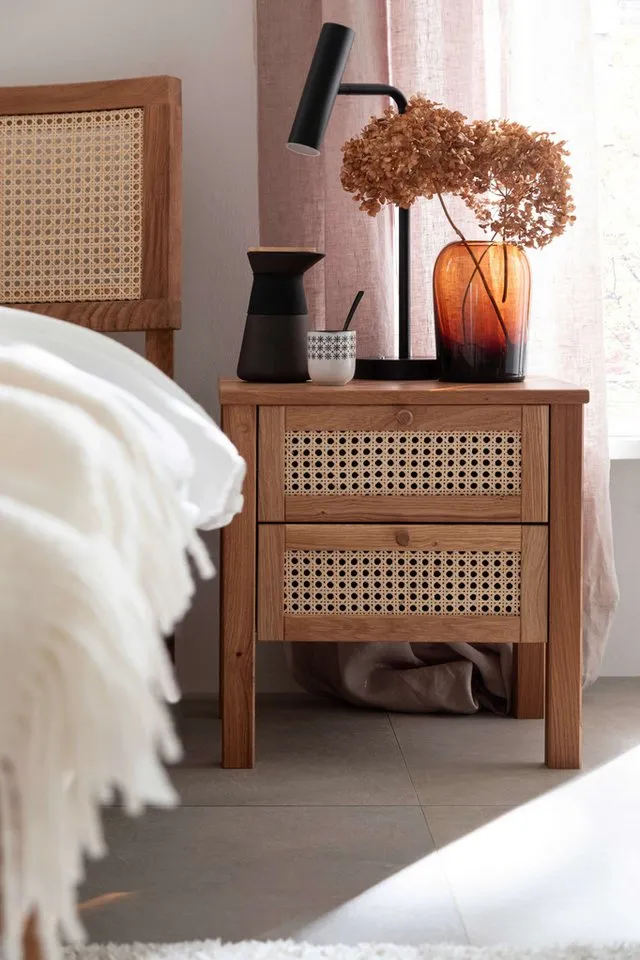 OTTO home Nachtkonsole Hällevik Nachtkonsole, Nachtkommode in hochwertiger Verarbeitung (1 St), Massivholz, Skandinavisches Design, Robust, stabil, FSC zertifiziert, Beige, – Produktbild 3 von 5