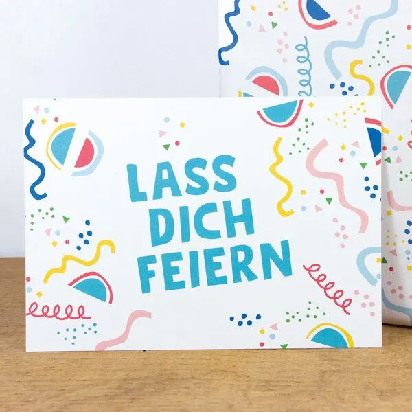 Bow & Hummingbird Bow & Hummingbird Postkarte "Lass dich feiern" aus Recyclingpapier – Produktbild 1 von 1
