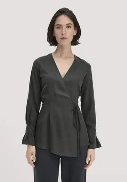 hessnatur hessnatur Wickelbluse Regular aus reinem TENCEL Lyocell – Produktbild 1 von 1