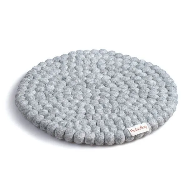 naturling naturling Filzkugel Sitzkissen rund 39cm aus 100% Schurwolle für Stühle und Bänke, Grau, – Produktbild 1 von 4