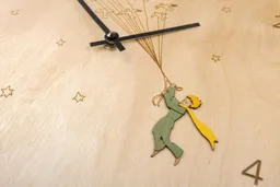 BeWooden BeWooden Holzuhr Little Prince Clock – handgefertigte Wand-uhr aus Birkenholz – Produktbild 1 von 1