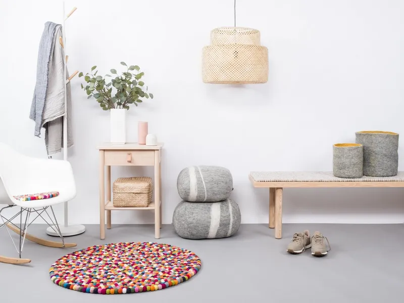 myfelt myfelt Wollteppich Lotte Filzkugelteppich rund, rund, 100% reine Schurwolle, in verschiedenen Größen erhältlich, Bunt, – Produktbild 3 von 4