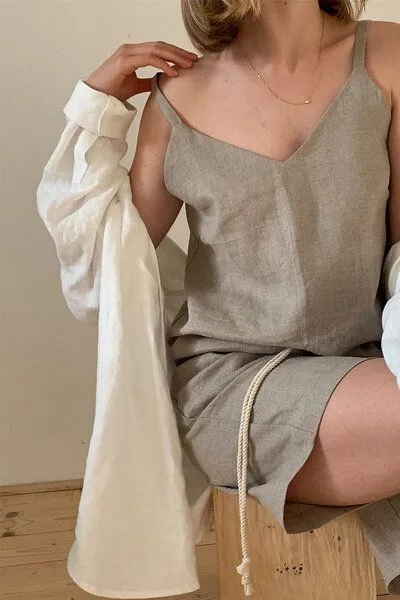 gust. gust. Leinentop - V-Ausschnitt - Linen V-neck top - 100% Bio-Leinen, Natural (natur), – Produktbild 1 von 3