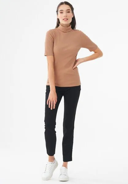 ORGANICATION ORGANICATION Rollkragenshirt aus Bio-Baumwolle, Light brown, – Produktbild 2 von 4