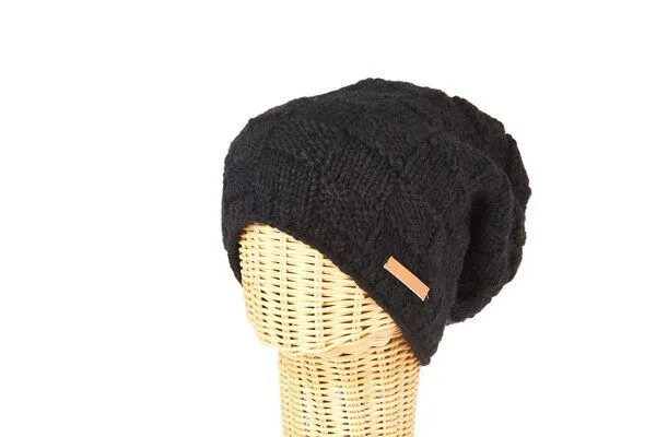 short'n'pietz short'n'pietz Schurwollmütze mit Schachbrettmuster, handgestrickt, Schwarz, – Produktbild 1 von 3