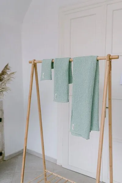 gust. gust. Waffelhandtuch - Handtuch aus Leinen und Bio-Baumwolle – Hand towel - 50x70 cm, Mint (grün), – Produktbild 4 von 4