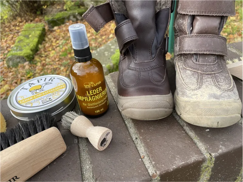 Tapir Tapir Lederimprägnierung für Glattlederschuhe, Glasflasche, mit Sprühfunktion 100 ml – Produktbild 2 von 3