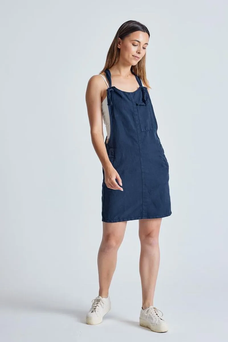 Flax and Loom Flax and Loom Damen vegan Kleid Latzhose Peggy Navy, Extra dunkelblau, – Produktbild 1 von 2