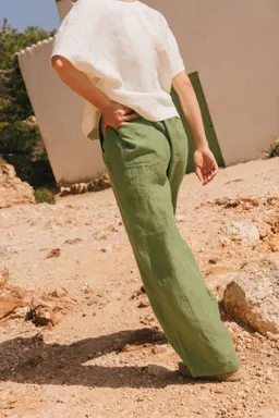 AmourLinen AmourLinen Damen vegan Hose Straight Barbora Matcha Grün – Produktbild 1 von 1