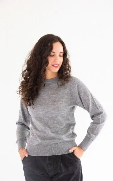 Kopyto Kopyto JENOT - Klassischer Damenpullover aus 100% Merinowolle, Grau, – Produktbild 1 von 4