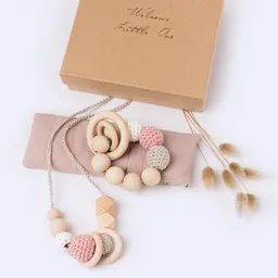 NoniKids Berlin NoniKids Berlin NoniKids Geschenkebox *Hello Baby* rosa – Produktbild 1 von 1