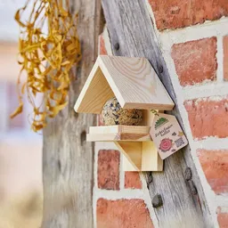 Die Stadtgärtner Die Stadtgärtner Halterung für Futterknödel I Schickes Meisenknödel-Häuschen aus Holz – Produktbild 1 von 1
