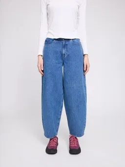 Mazine Mazine Damen Jeans im Barrel-Style aus 100% Bio-Baumwolle – Produktbild 1 von 1