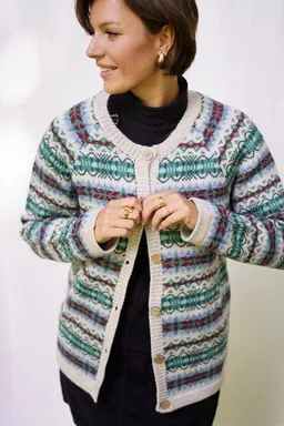 Haus of Namaste Haus of Namaste Fair-Isle-Cardigan aus 100 % Lammwolle – Produktbild 1 von 1