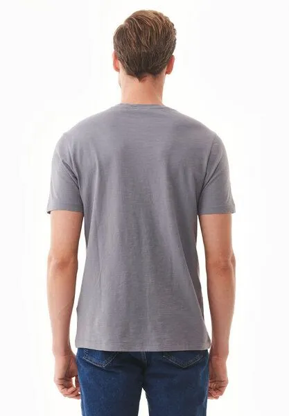 ORGANICATION ORGANICATION Basic T-Shirt aus Bio-Baumwolle mit V-Ausschnitt, Shadow, – Produktbild 4 von 4