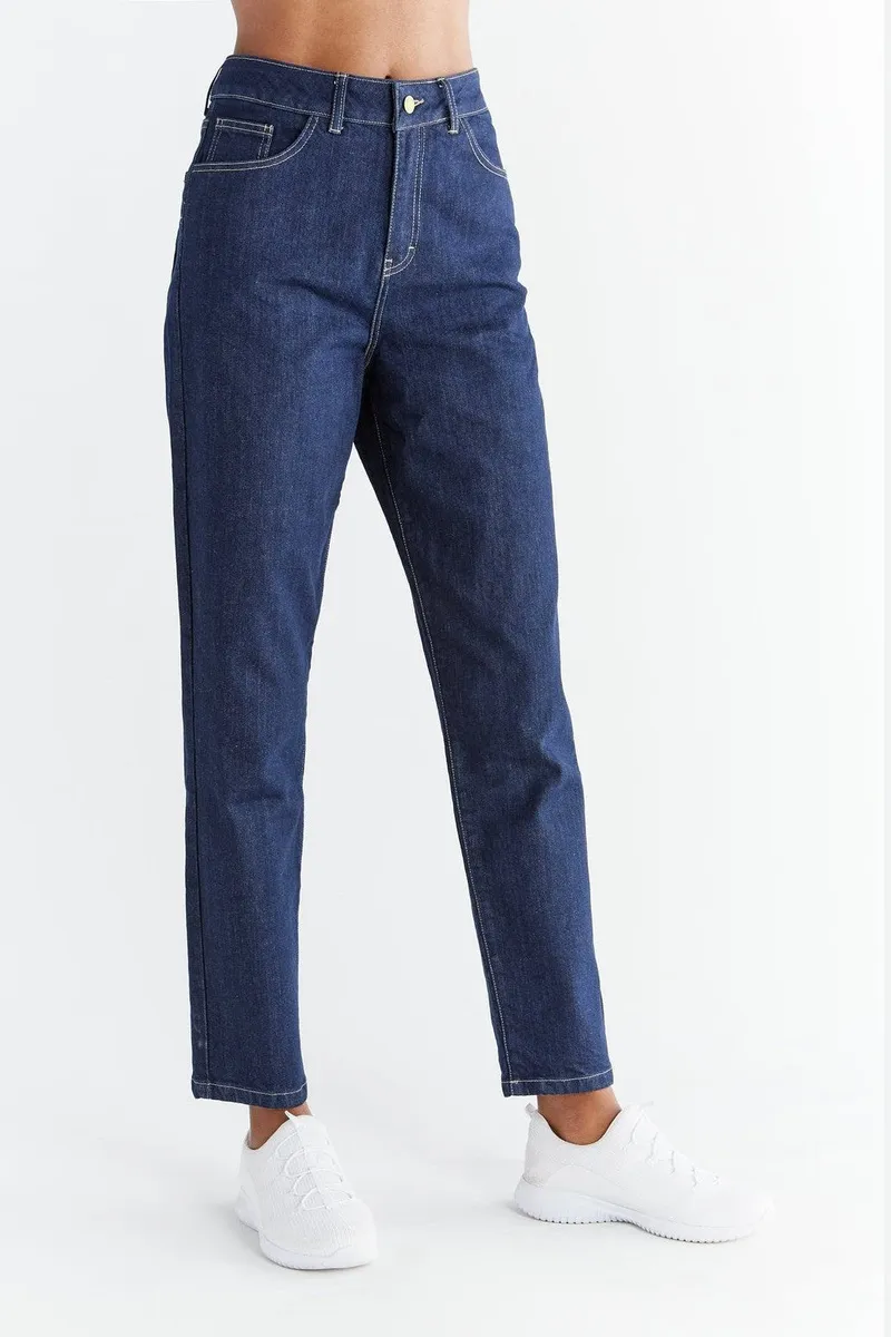 Evermind Evermind Damen vegan Jeans Mom Fit Dunkel Schiefer Blau, Extra dunkelblau, – Produktbild 1 von 2
