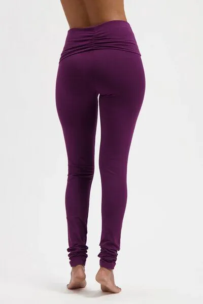 Urban Goddess Urban Goddess Yoga Leggings Shaktified, Bloom (aubergine), – Produktbild 2 von 3