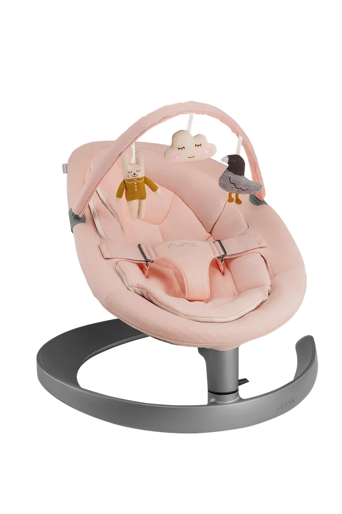 Nuna Babywippe Leaf Grow mit Spielzeugbügel - Peach, Peach, – Produktbild 1 von 1