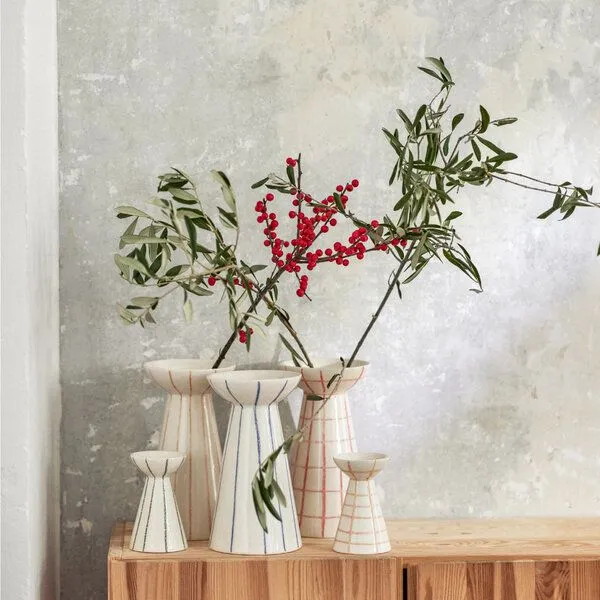 onomao onomao Handgemalte Vase 'Duarte' aus Steinzeug, Blau gestreift, – Produktbild 2 von 4