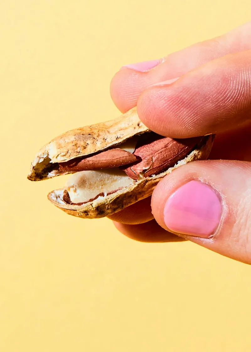 KoRo Bio Erdnüsse mit Schale 1 kg – Produktbild 4 von 5