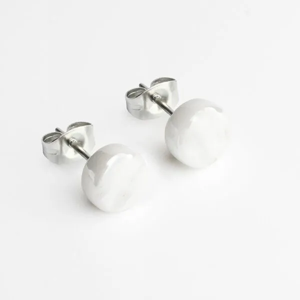 ALEXASCHA ALEXASCHA Kleine Glas Ohrstecker Rund, Weiss, – Produktbild 2 von 4