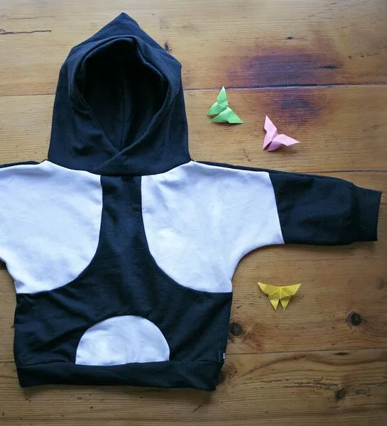 Lena Schokolade Lena Schokolade Kinder-Hoodie aus Bio-Sweat, Schwarz/stone white, – Produktbild 2 von 4