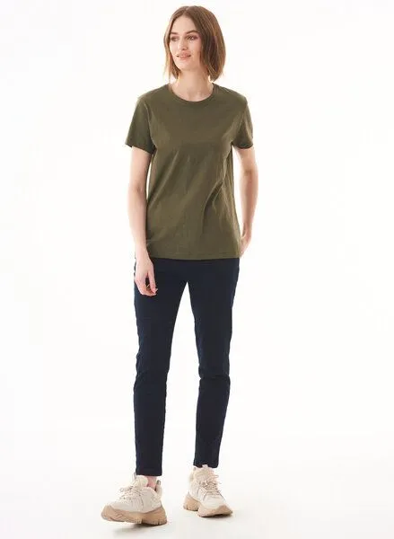 ORGANICATION ORGANICATION Damen Basic T-Shirt aus Bio-Baumwolle, Grün(military olive), – Produktbild 2 von 4