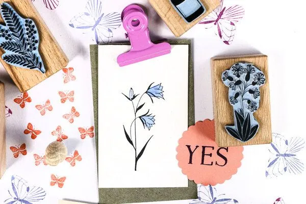 STUDIO KARAMELO STUDIO KARAMELO STEMPEL GLOCKENBLUME, Blumenstempel – Produktbild 3 von 3