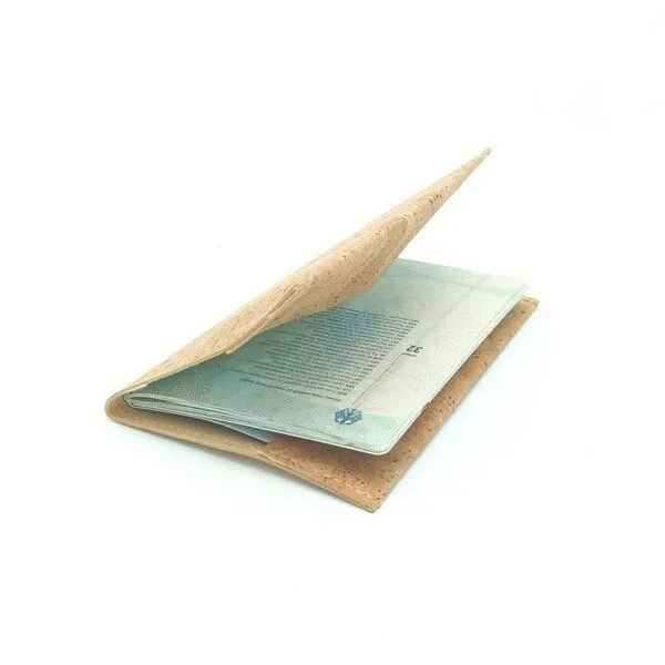 Kork-Deko Kork-Deko Korkstoff Reisepass-Hülle Beige – 2 Kartenfächer, vegan & wasserabweisend – Produktbild 2 von 8