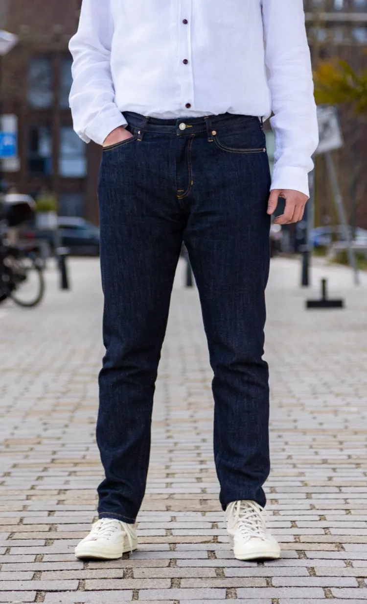 Kings Of Indigo Kings of Indigo Herren vegan Jeans Addo Rinse Dunkelblau, Extra dunkelblau, – Produktbild 2 von 2