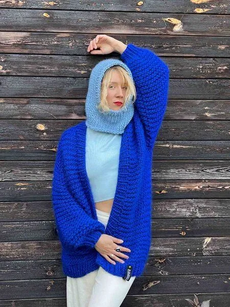 PANAPUFA PANAPUFA Handgestrickte Balaclava Kapuze – 100 % Merinowolle, Blau, – Produktbild 2 von 3