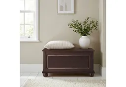 OTTO home Sitztruhe Finca, aus massivem Kiefernholz, 85 x 43 x 45 cm, mit praktischem Stauraum – Produktbild 1 von 1
