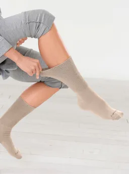 CAMANO Socken beige – Produktbild 1 von 1
