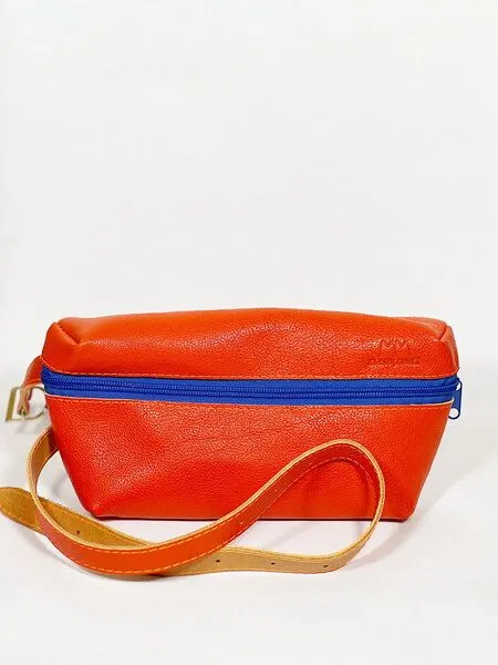 monday market monday market Bauchtasche Luca aus pflanzlich gegerbtem Büffel-Leder, Orange-blau, – Produktbild 1 von 3