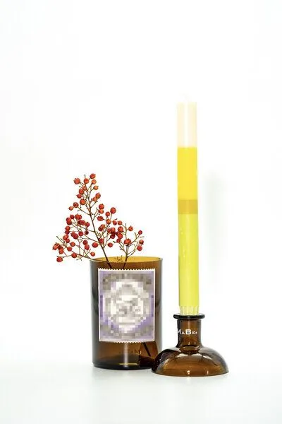 MaBe MaBe Set Kerzenständer & Vase handgefertigtes Upcycling aus der Ginflasche mit dem Affen – Produktbild 4 von 4