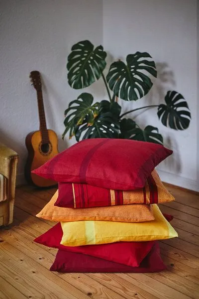 HängemattenGlück HängemattenGlück Große Sofakissen aus Latex & Kapok, Amora (rot rautenmuster), – Produktbild 3 von 4