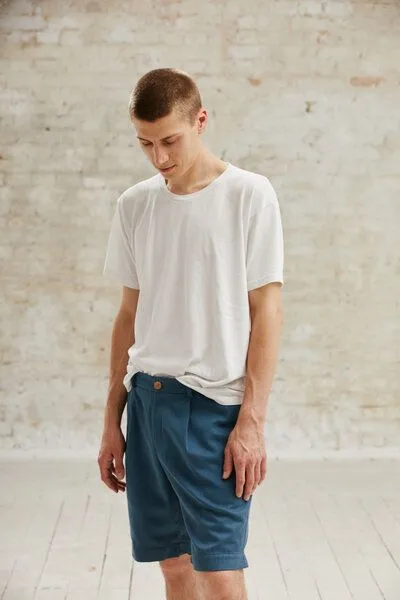 Jyoti - Fair Works Jyoti - Fair Works Bio-Baumwoll Shorts Neem, Ozean, – Produktbild 3 von 4