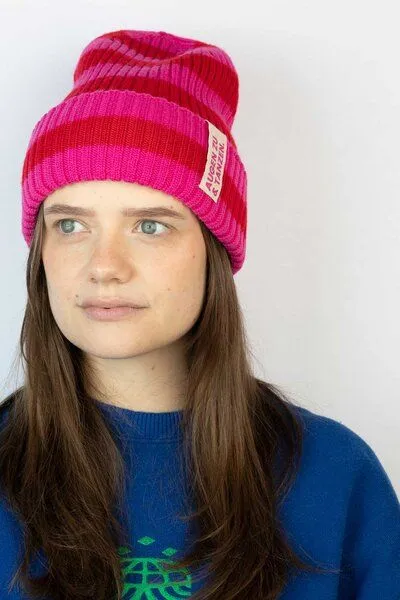 Strickmütze aus Merinowolle, abstehend Unisex Kiwistories, Pink rot, – Produktbild 1 von 4
