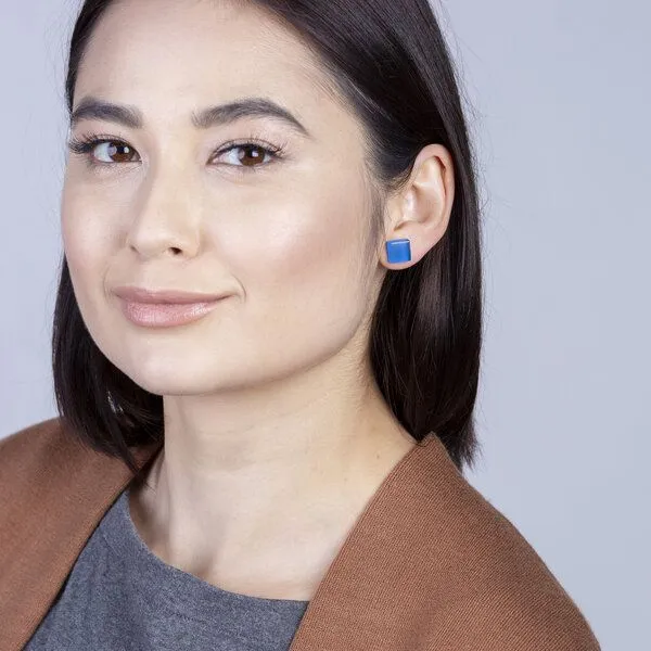 ALEXASCHA ALEXASCHA Minimalistische Ohrstecker, klein, aus Glas, Azurblau, – Produktbild 2 von 4