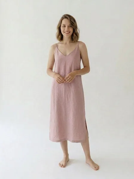 gust. gust. Leinenkleid mit V-Ausschnitt - Linen dress with V-neckline - 100% Bio-Leinen, Dusty pink (pink), – Produktbild 1 von 2