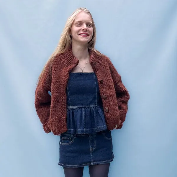 PANAPUFA PANAPUFA Chunky Strickjacke aus Merinowolle, Braun, – Produktbild 4 von 4