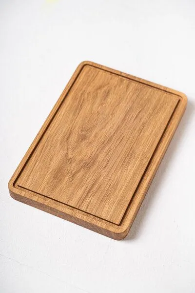 kleiderleiter_de kleiderleiter_de Schneidebrett KADE mit umlaufender Saftrille aus Eichenholz gefertigt 36 x 25 cm – Produktbild 3 von 4