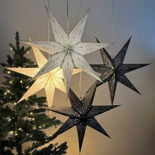 MoreThanHip MoreThanHip Weihnachtsstern aus Papier Ø60 cm inkl. Beleuchtungskabel - Nova, Schwarz mit silbernem glitter, – Produktbild 3 von 4